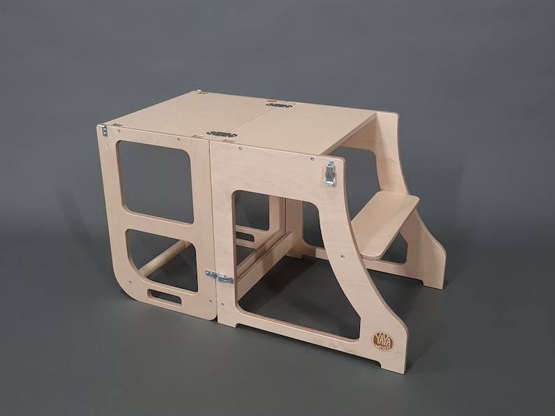 Helper Tower with Slide & Transformable Table